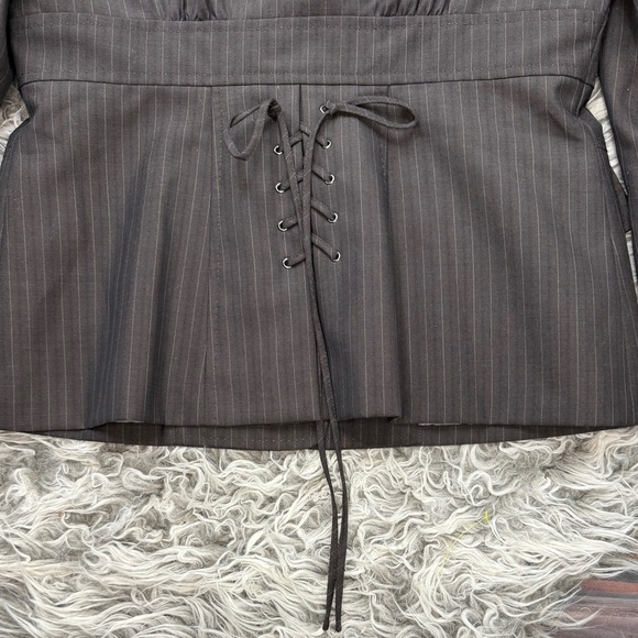 Anne Klein Gray Pinstripe Corset Laceup Lightweight Wool Blend Blazer, 4P - Picture 6 of 8